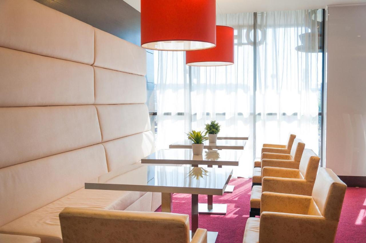 Dream Hotel