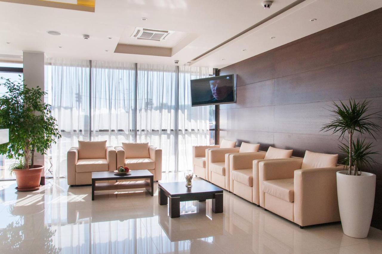 Dream Hotel 3*